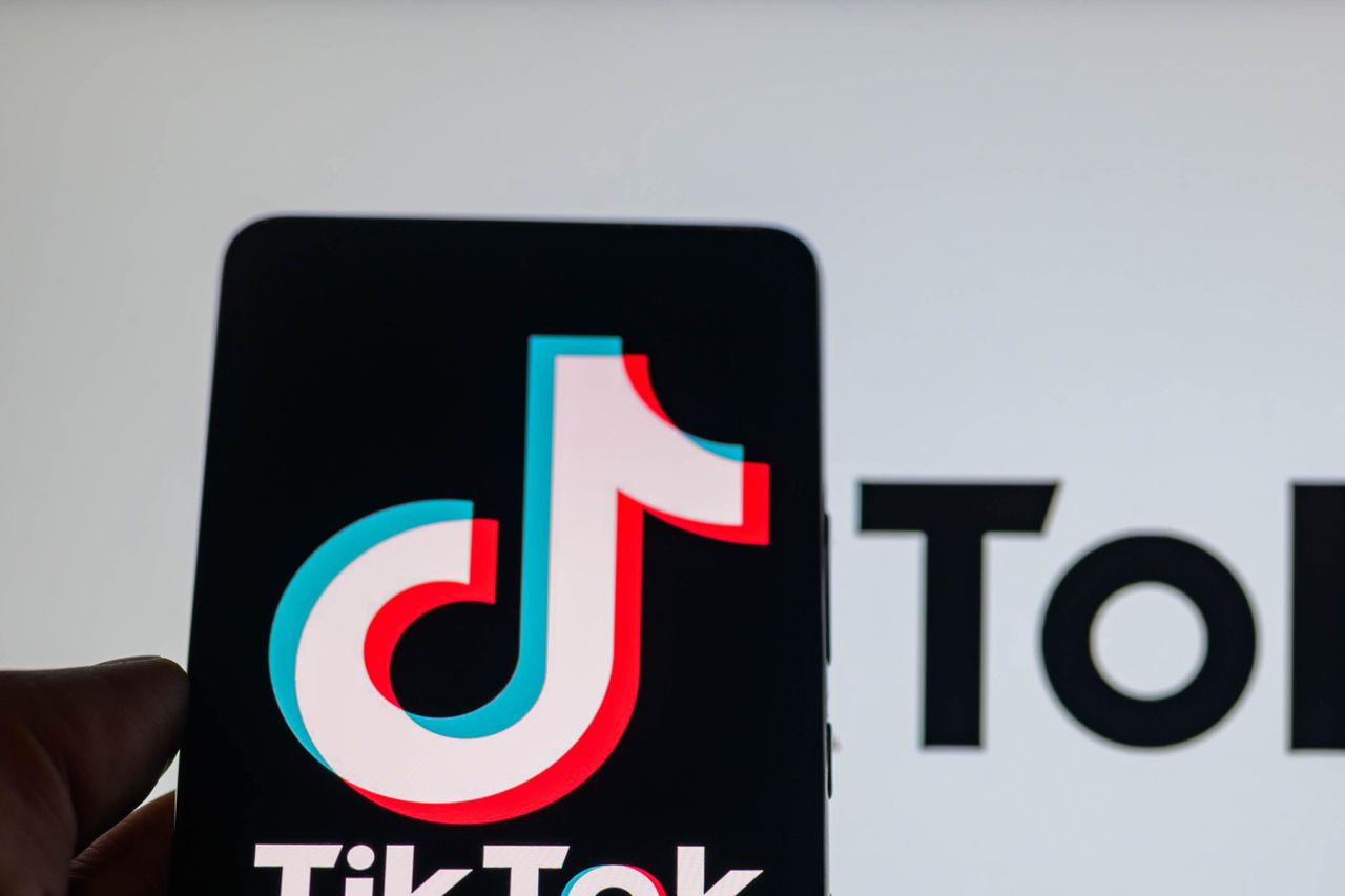 tiktok logo